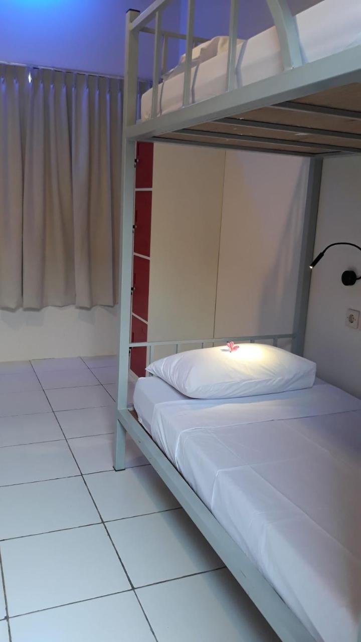 Bujang Lapuk Hostel Sekotong Dış mekan fotoğraf
