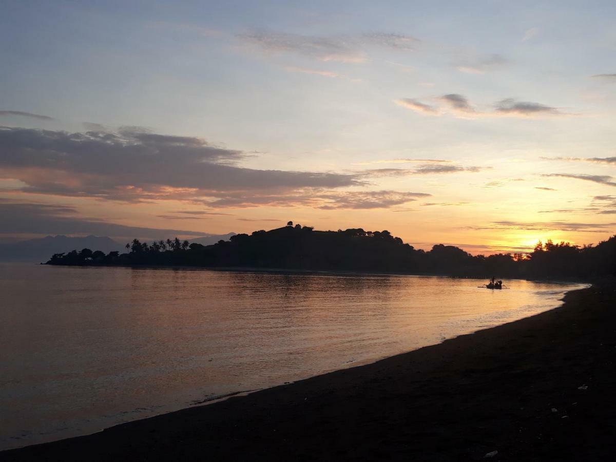 Bujang Lapuk Hostel Sekotong Dış mekan fotoğraf