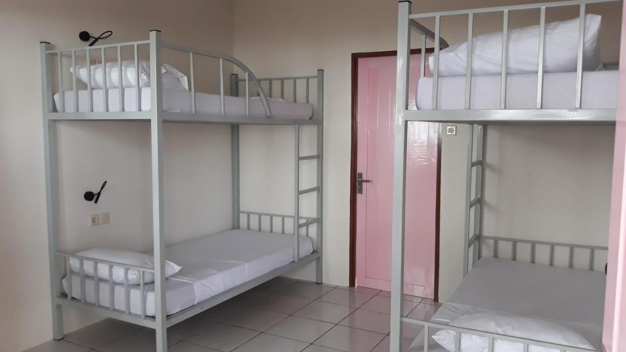 Bujang Lapuk Hostel Sekotong Dış mekan fotoğraf